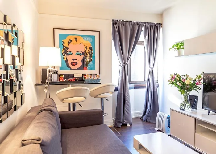 Mayfair Apartment