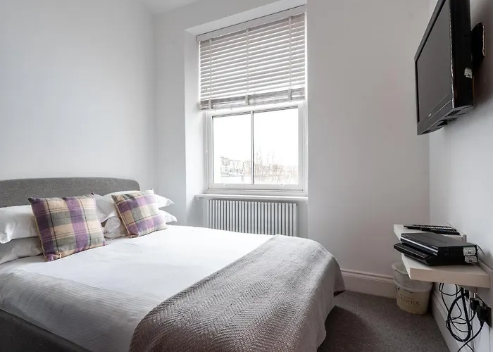 Chelsea Green Apartments London