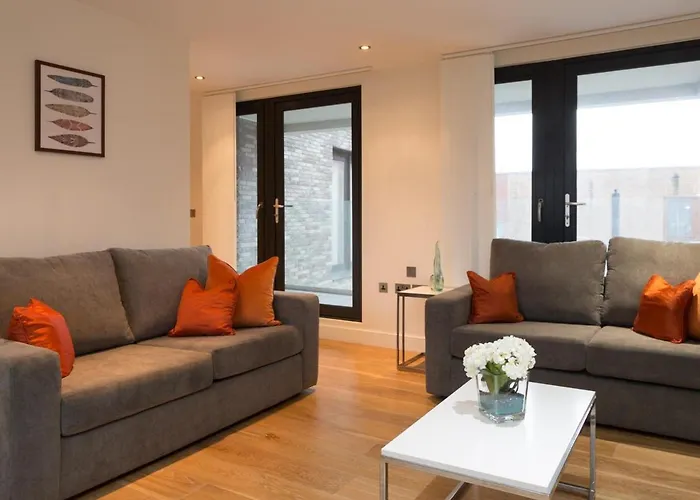 Central Tower Bridge Apartment London